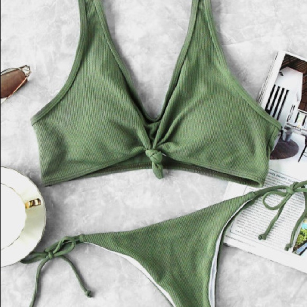 Ribbed Tie Knot Bikini